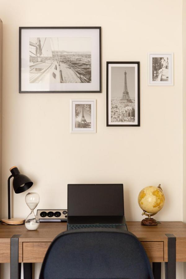 Ferienwohnung Rer C A 4 Minutes A Pieds Chateau De Versailles 15 Minutes A Pied Exterior foto